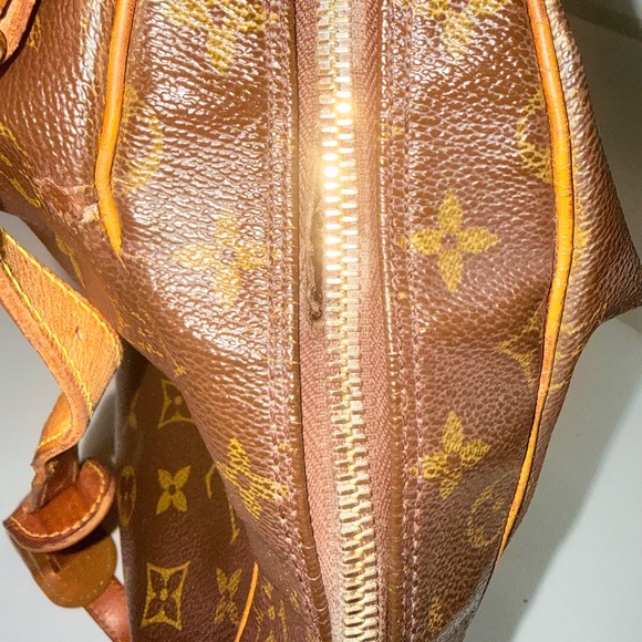 Louis Vuitton Monogram Canvas Boulogne Shoulder Bag - Picture 9 of 13